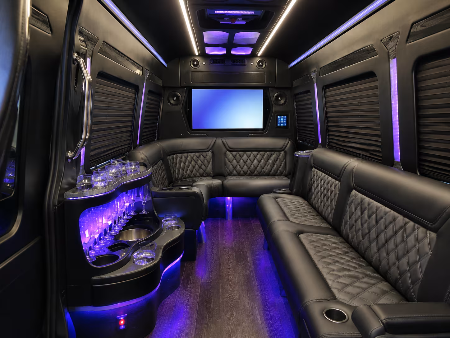 charterbusservicescincinnati com helps you plan weddings prom and every big celebration