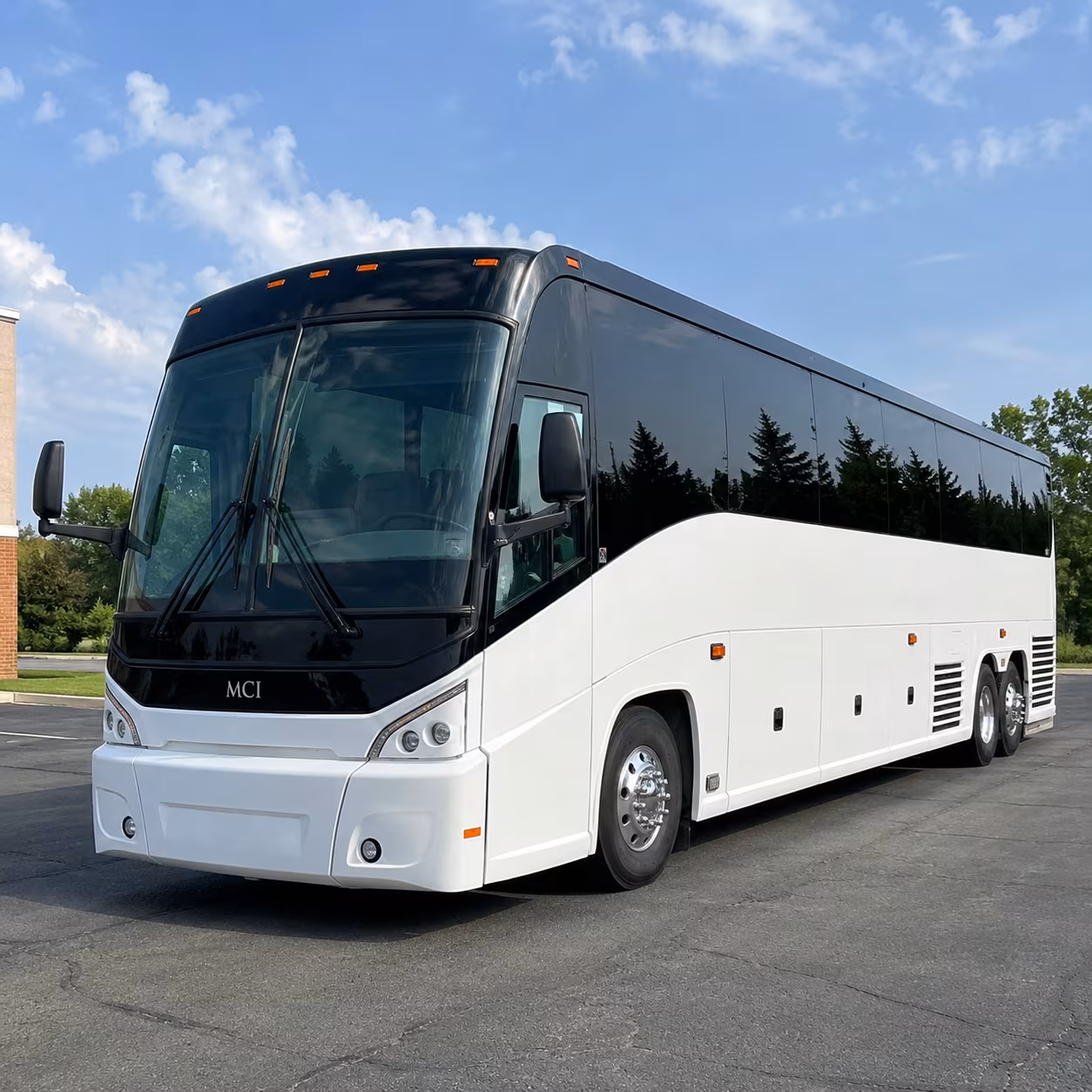 cincinnati charter bus services fleet