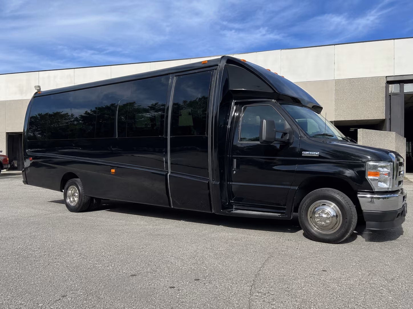 minibuses and charter buses to great american ball park for reds season