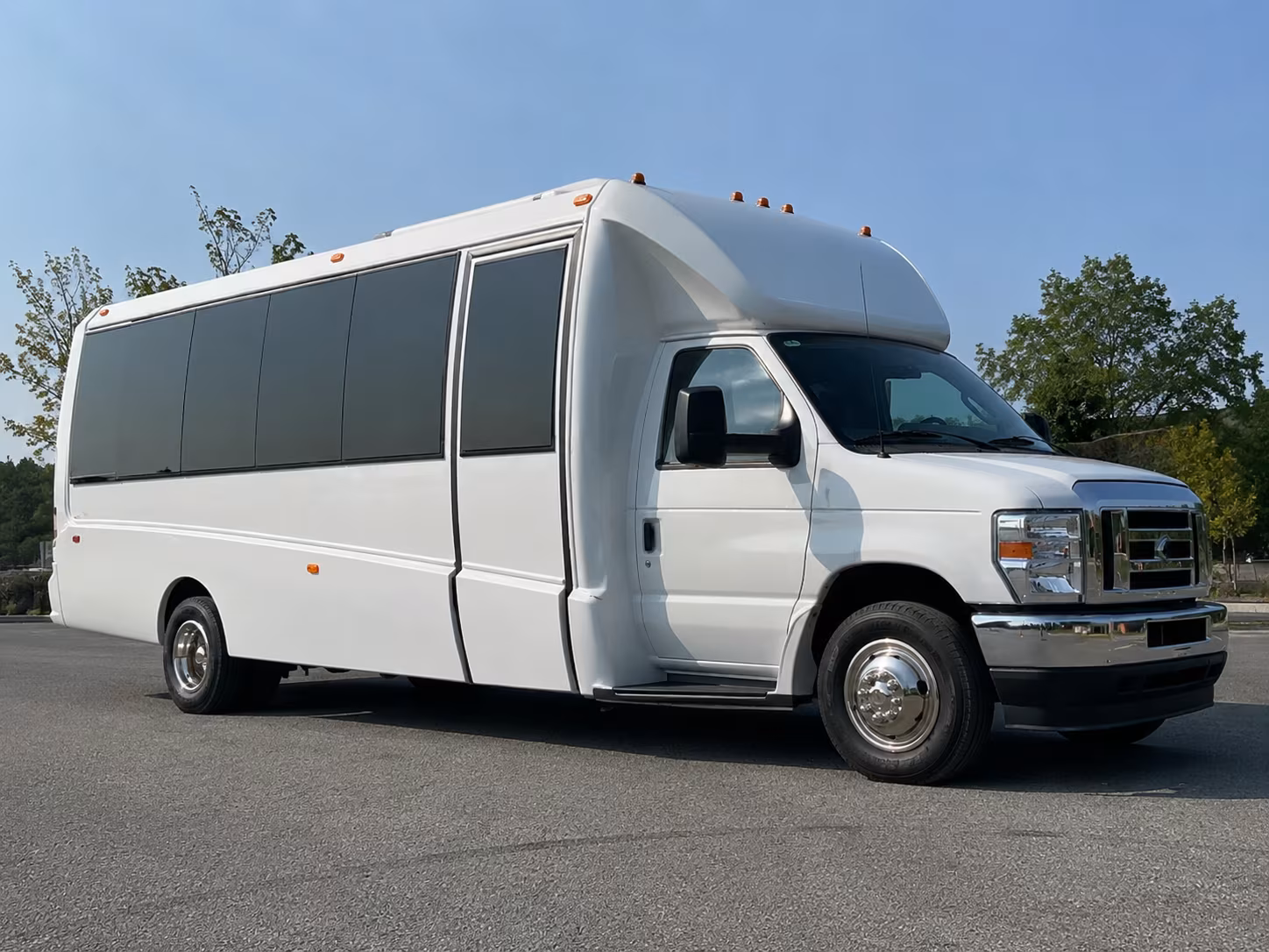 party bus rentals for bachelorette wine tours through over the rhine and northern kentucky